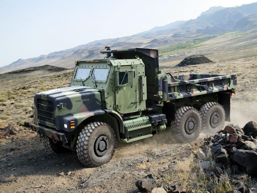  Oshkosh MTVR 6x6 Dump Truck (MK29/MK30) 2005 года  (фото 2 из 2)